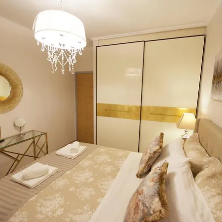 Lotus Corfu Deluxe アパート *